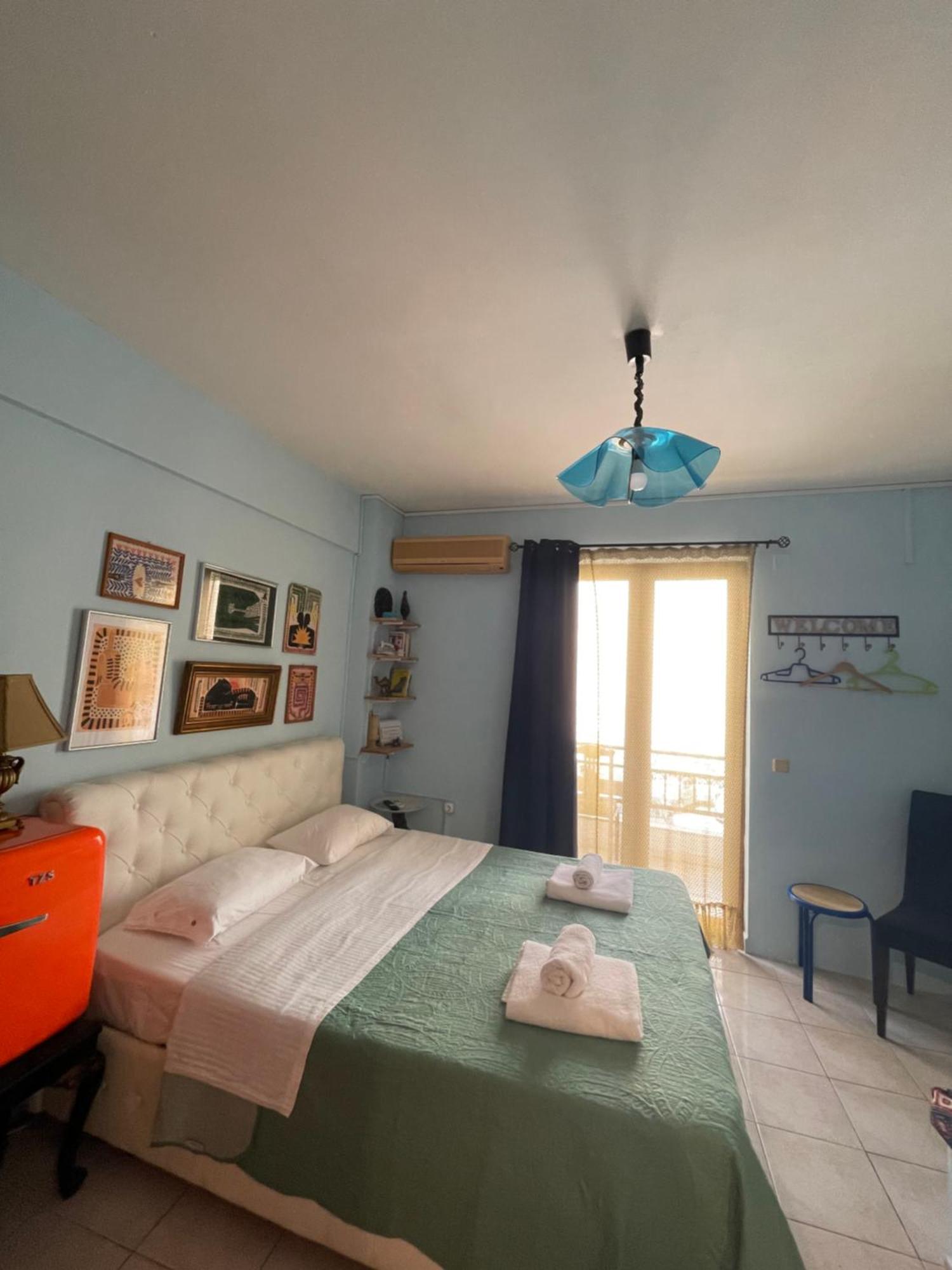 Micro-Studio Ираклион Экстерьер фото